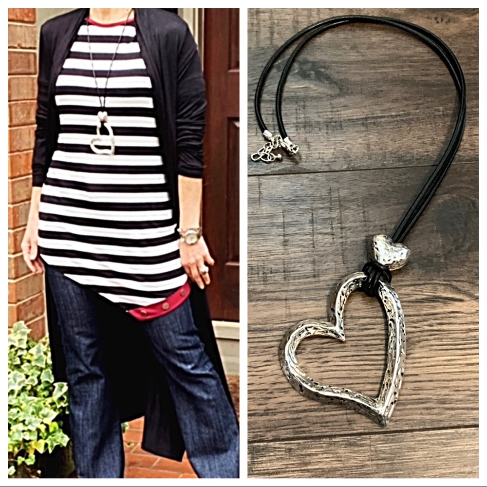 ✨LAST ONE✨PARIS✨Antique Hammered Heart Necklace - Picture 5 of 8